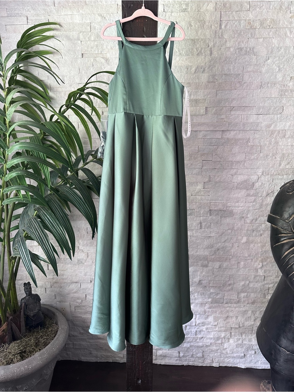 Azazie Eucalyptus Green Arianthe Junior Girls Sleeveless Dress Size 8 New Tags